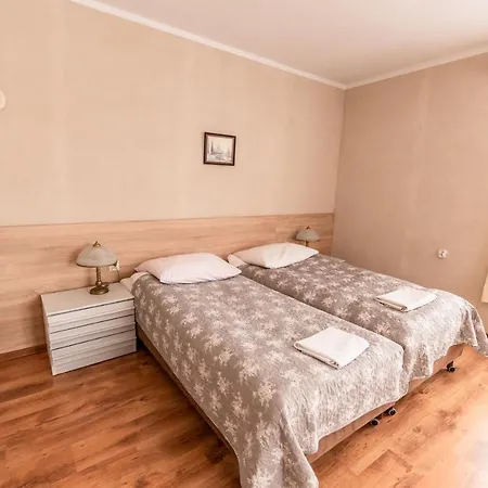 Byczy Rog Noclehy Na Hranici